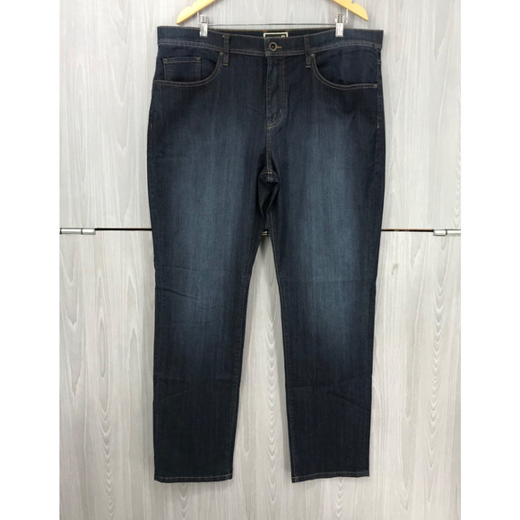 Travis Mathew Jeans Men's 40 Blue Featherweight Legacy Stretch Dark Wash Denim - Picture 1 of 11